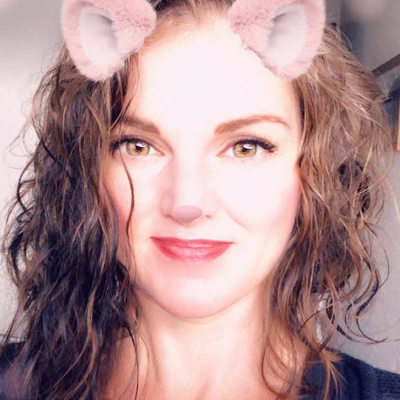 Meet your Posher, Laine - Picture 2 of 2